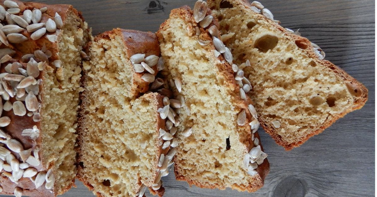 Kichererbsenbrot mit Sonnenblumenkernen, glutenfrei und vegan