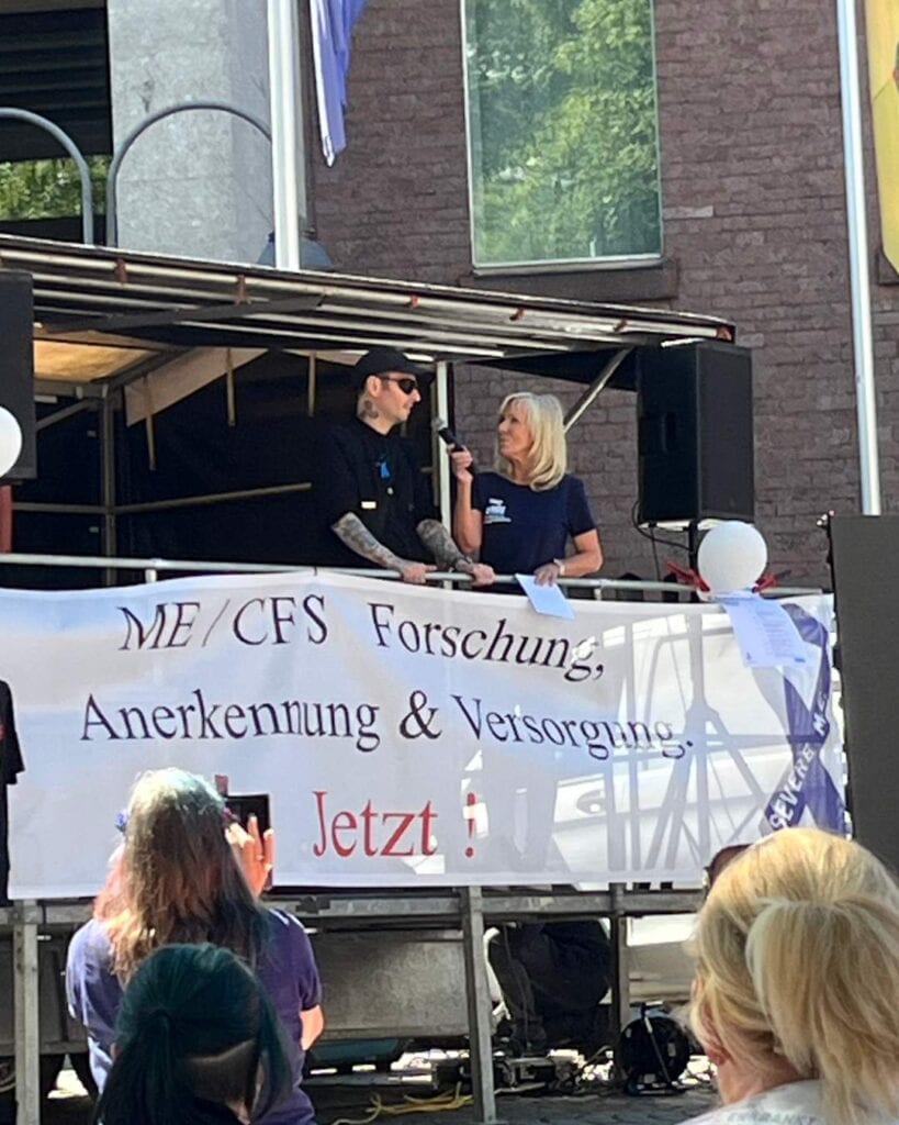 Dr. Mark Benecke sprach dort auch live