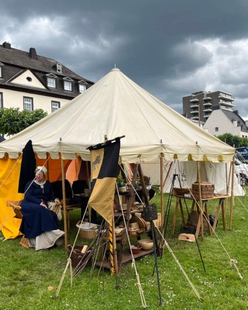 Nach 10 Jahren endlich wieder als Aktive auf einem Mittelaltermarkt