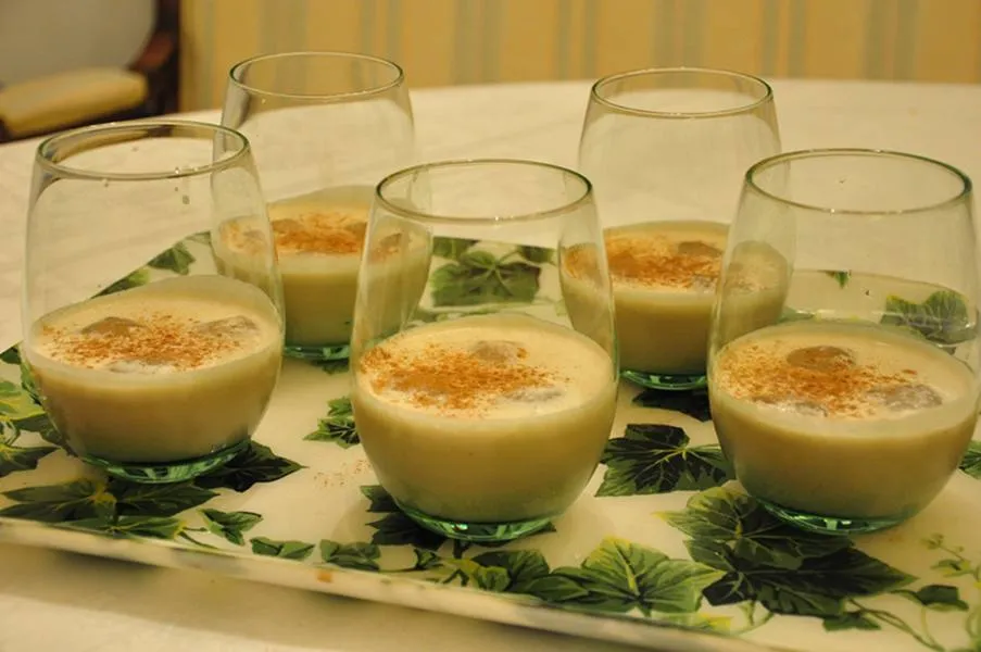 Laktosefreier White Russian mit Vanilleeis