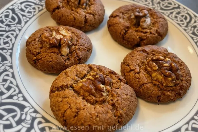 Persische Walnussplätzchen